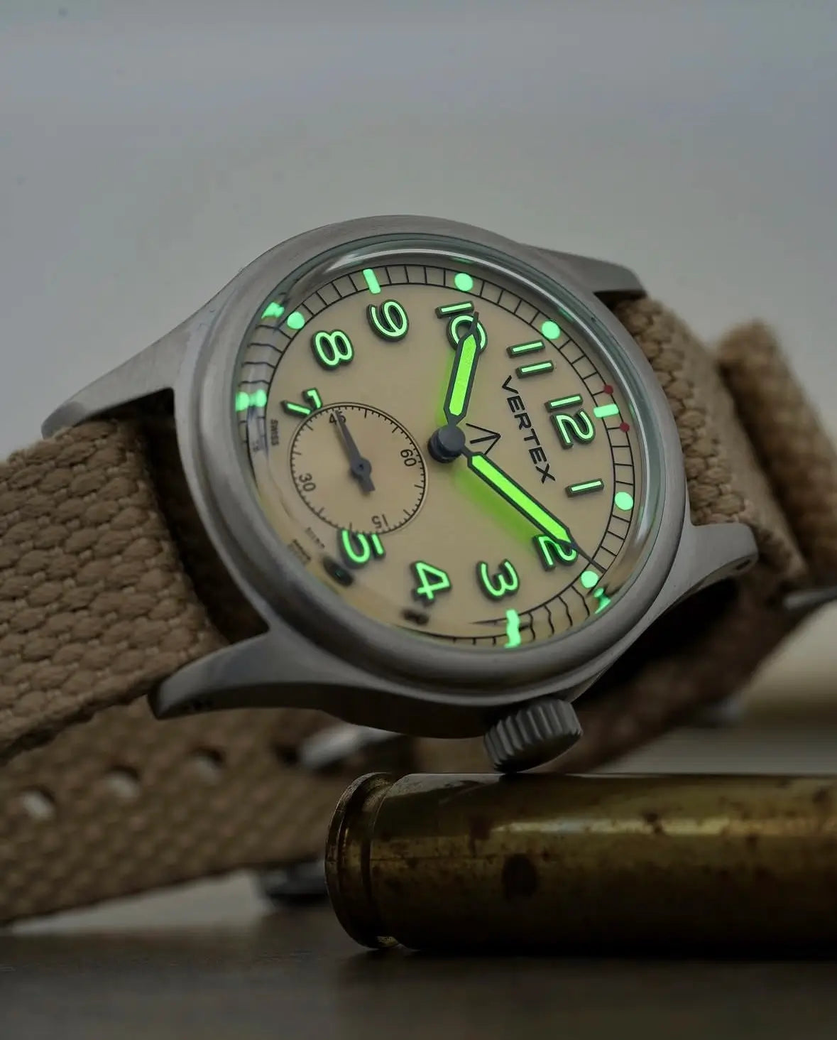 Moulded Super-LumiNova Dial