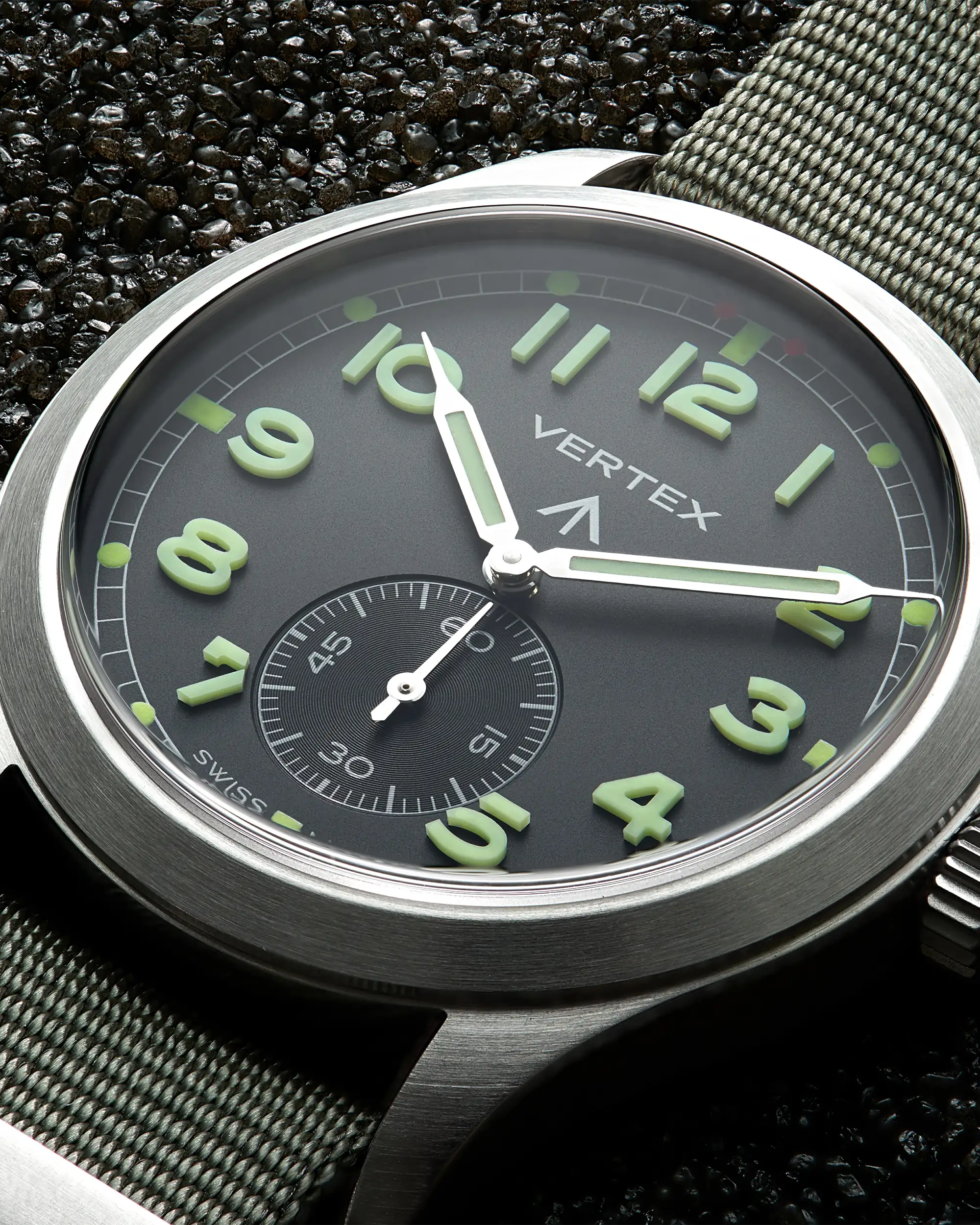 Moulded Super-LumiNova Dial
